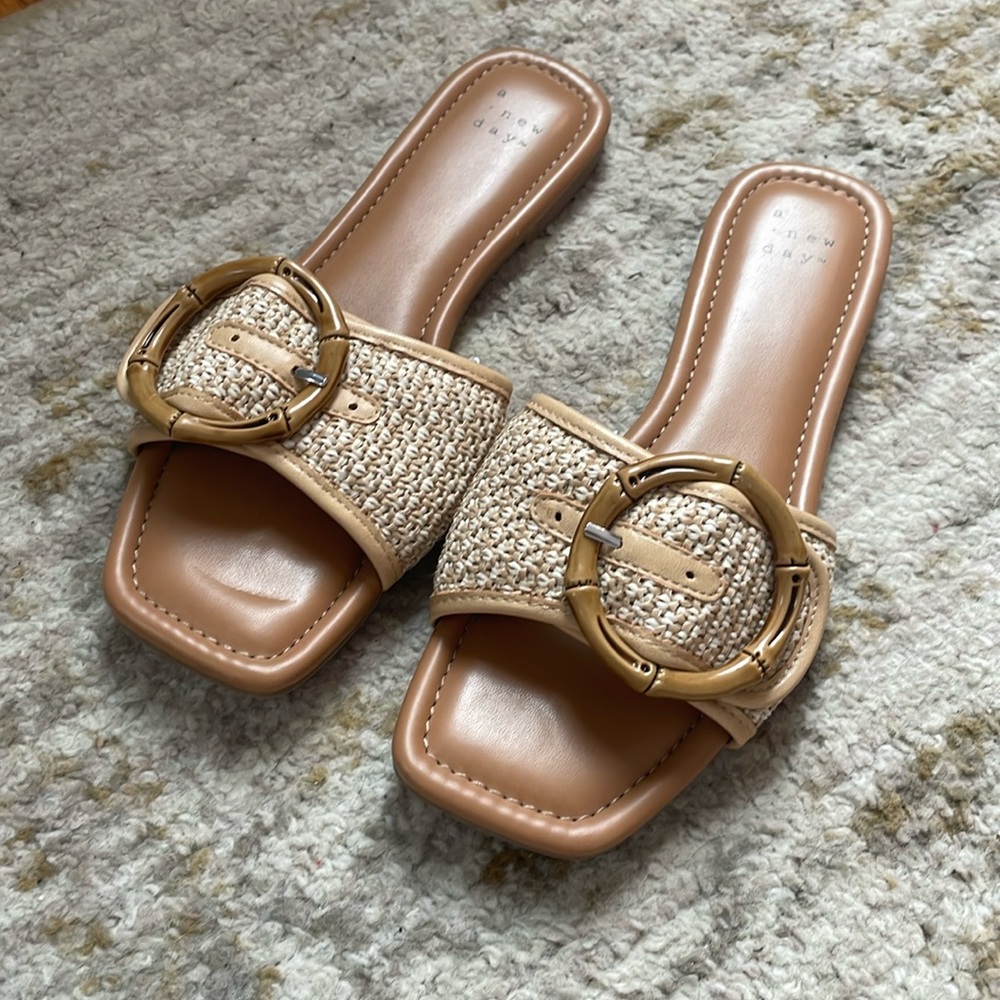 EUC A New Day Sandals Women’s Size 7